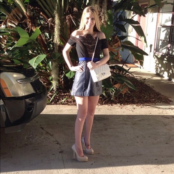 Meet Your Posher! - Picture 10 of 17